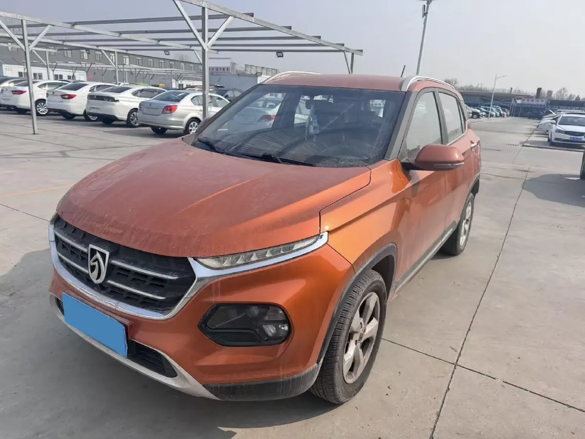 2017 BaoJun 310W 1.5L 105HP L4 6MT,autocango,china used car exporter,china ev exporter,chinese used car exporter,chinese used ev exporter