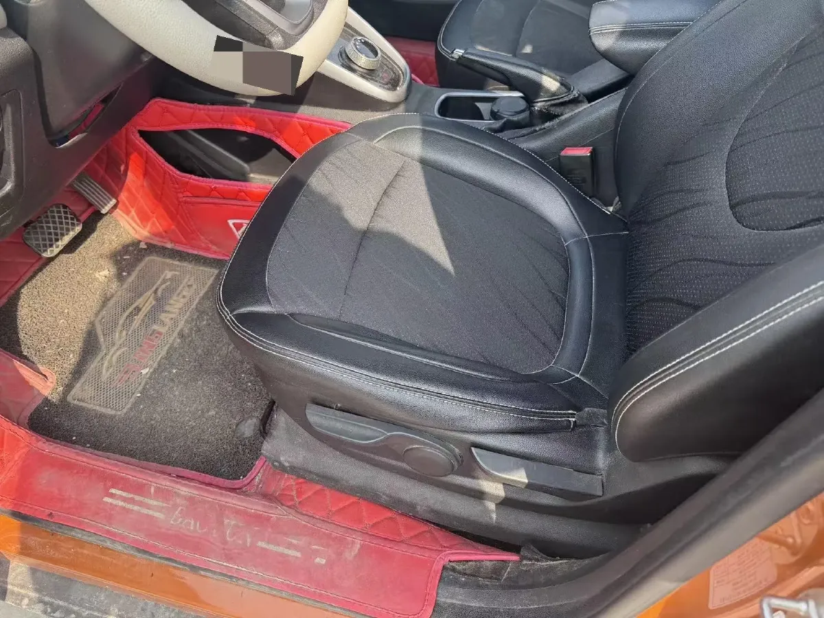 2017 BaoJun 310W 1.5L 105HP L4 6MT,autocango,china used car exporter,china ev exporter,chinese used car exporter,chinese used ev exporter