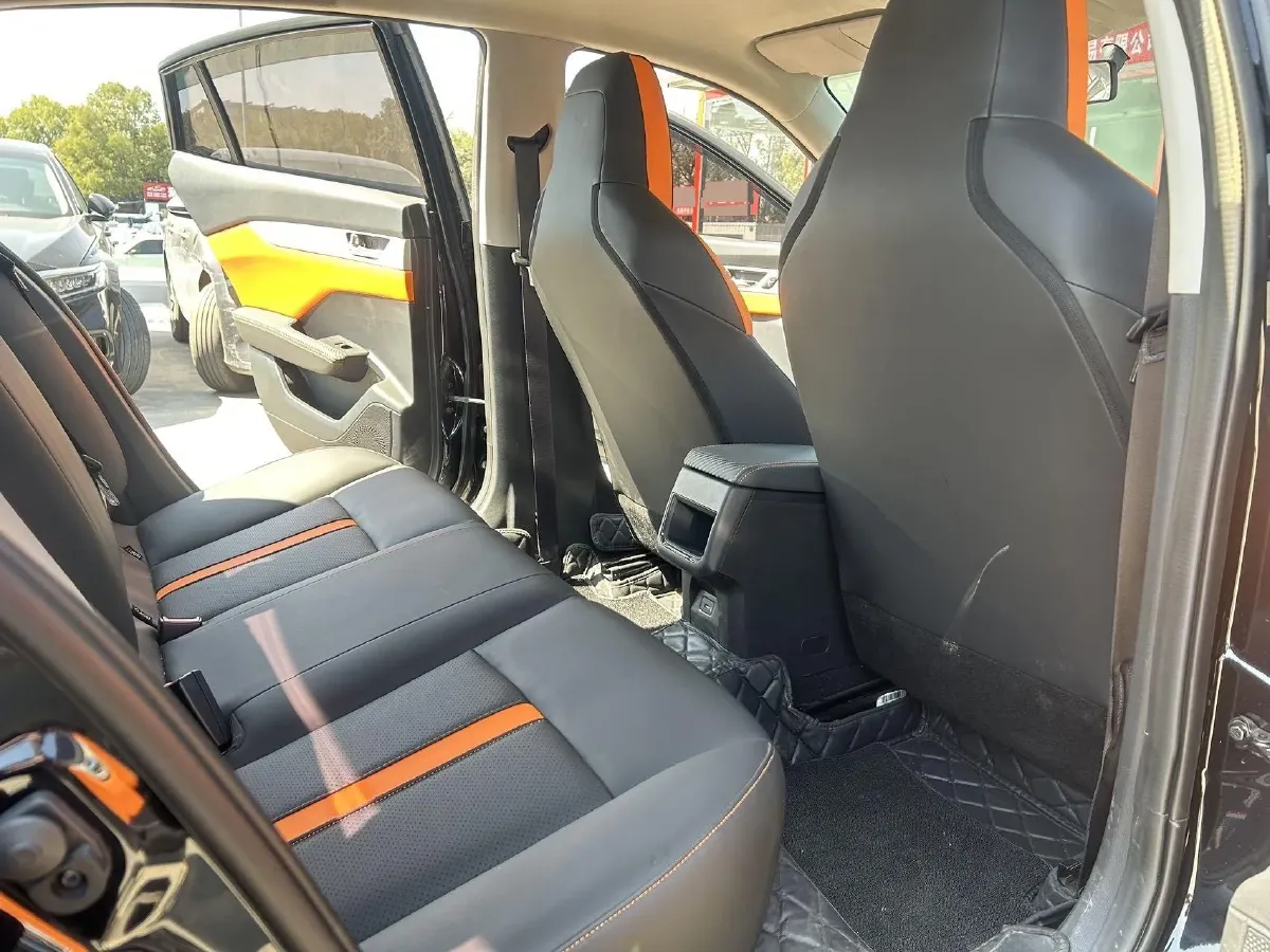 2023 DongFeng Aeolus YiXuan 1.5L 125HP L4 6DCT,autocango,china used car exporter,china ev exporter,chinese used car exporter,chinese used ev exporter