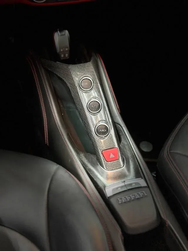 2015 Ferrari 488 3.9T 670HP V8 7DCT,autocango,china used car exporter,china ev exporter,chinese used car exporter,chinese used ev exporter