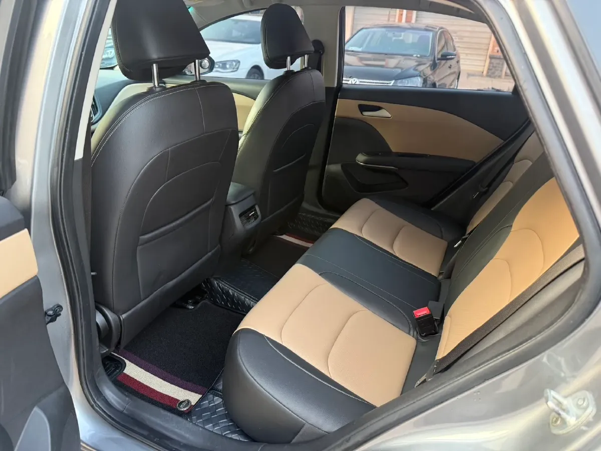 2020 Chevrolet Monza 1.5L 113HP L4 6AT,autocango,china used car exporter,china ev exporter,chinese used car exporter,chinese used ev exporter