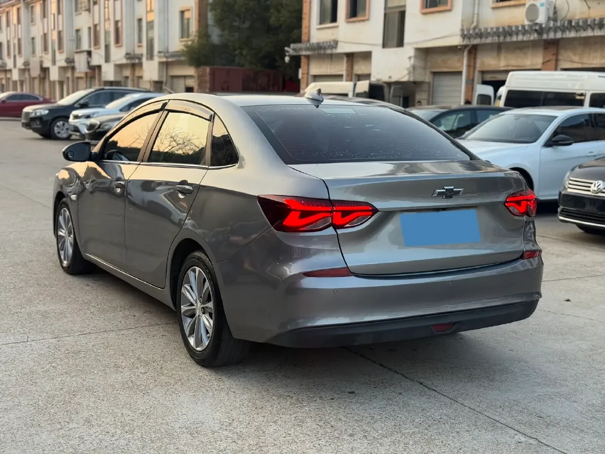 2020 Chevrolet Monza 1.5L 113HP L4 6AT,autocango,china used car exporter,china ev exporter,chinese used car exporter,chinese used ev exporter