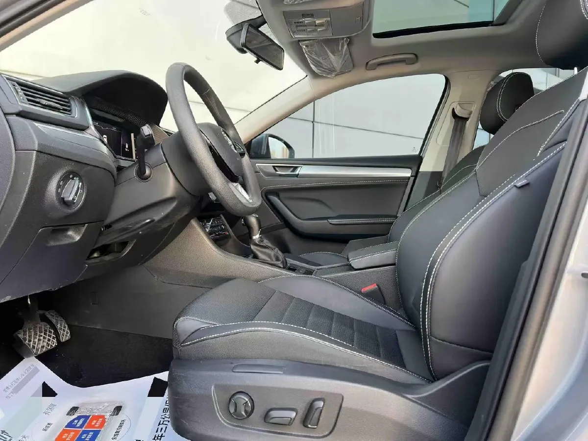 2024 Skoda Superb 1.4T 150HP L4 7DCT,autocango,china used car exporter,china ev exporter,chinese used car exporter,chinese used ev exporter
