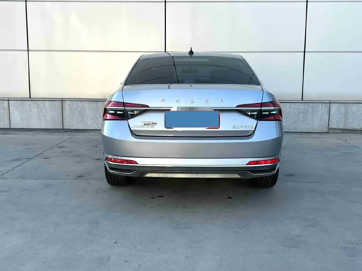 2024 Skoda Superb 1.4T 150HP L4 7DCT,autocango,china used car exporter,china ev exporter,chinese used car exporter,chinese used ev exporter
