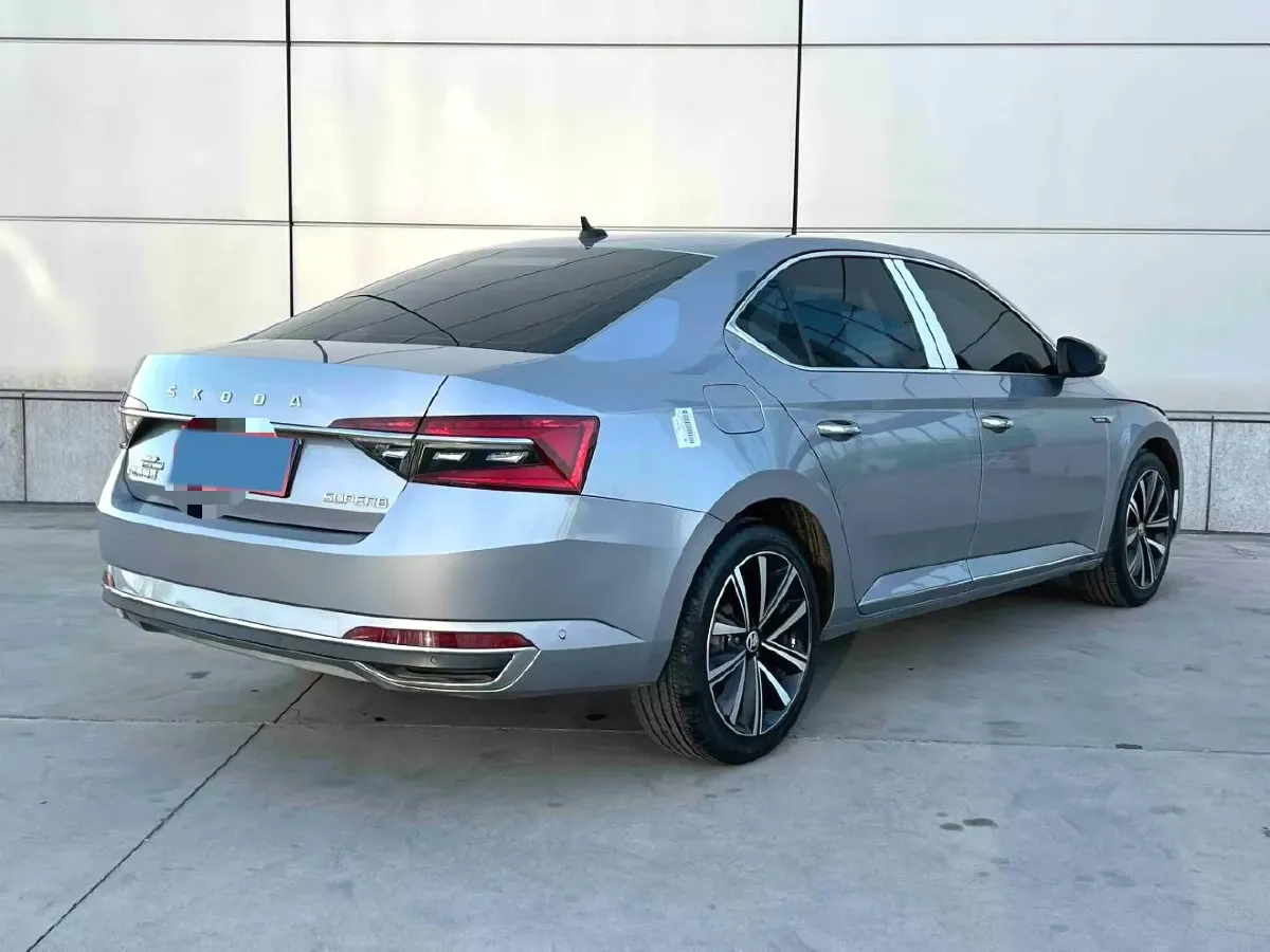 2024 Skoda Superb 1.4T 150HP L4 7DCT,autocango,china used car exporter,china ev exporter,chinese used car exporter,chinese used ev exporter