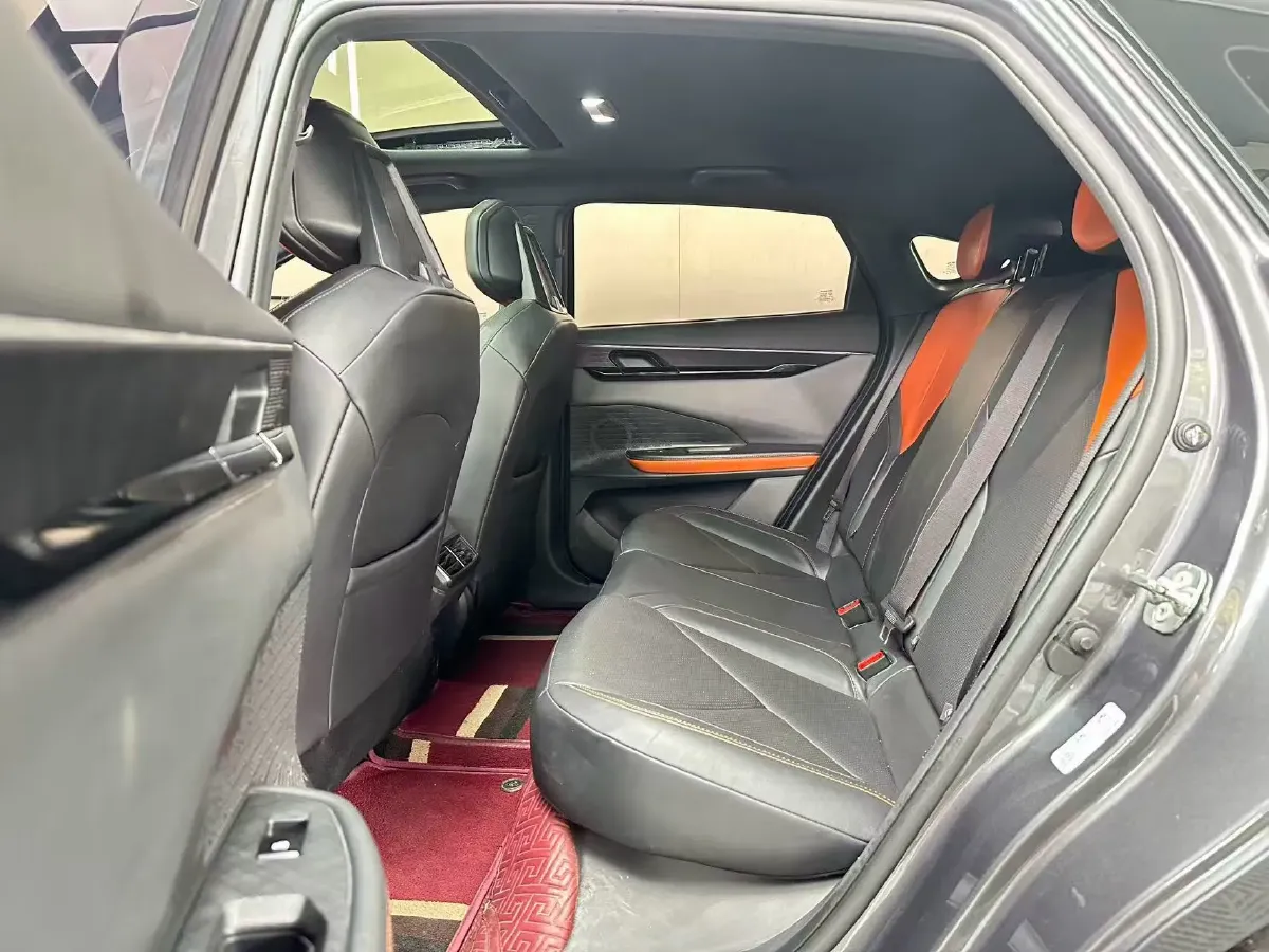 2023 ChangAn UNI-V iDD 1.5T 170HP L4 6TCT PHEV 18.4KWH,autocango,china used car exporter,china ev exporter,chinese used car exporter,chinese used ev exporter