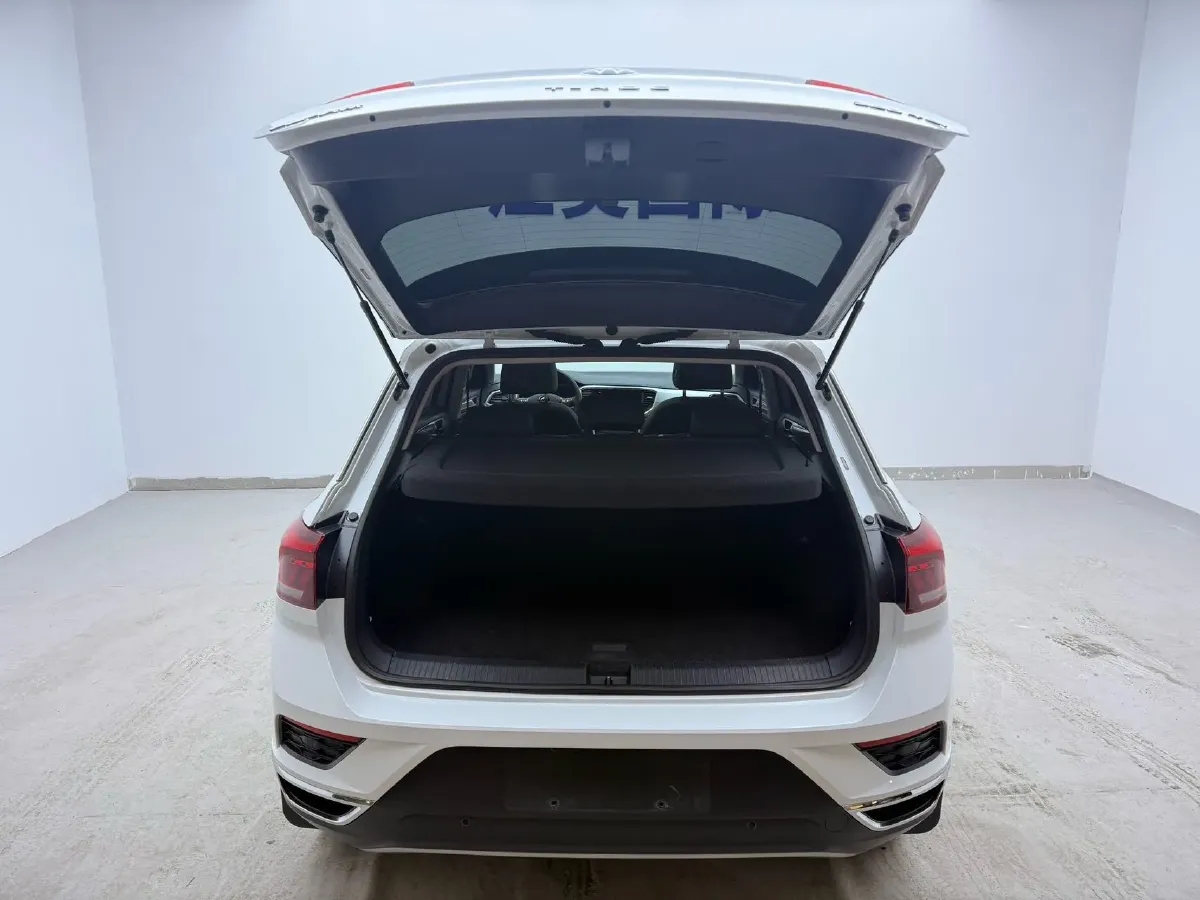 2021 Volkswagen T-Roc 1.4T 150HP L4 7DCT,autocango,china used car exporter,china ev exporter,chinese used car exporter,chinese used ev exporter