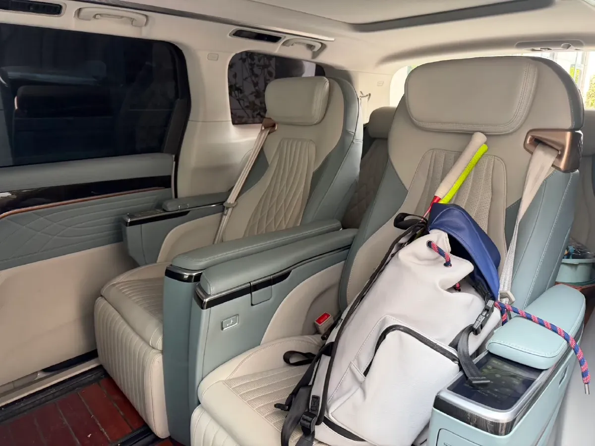 2022 MAXUS G90 2.0T 234HP L4 8AT,autocango,china used car exporter,china ev exporter,chinese used car exporter,chinese used ev exporter