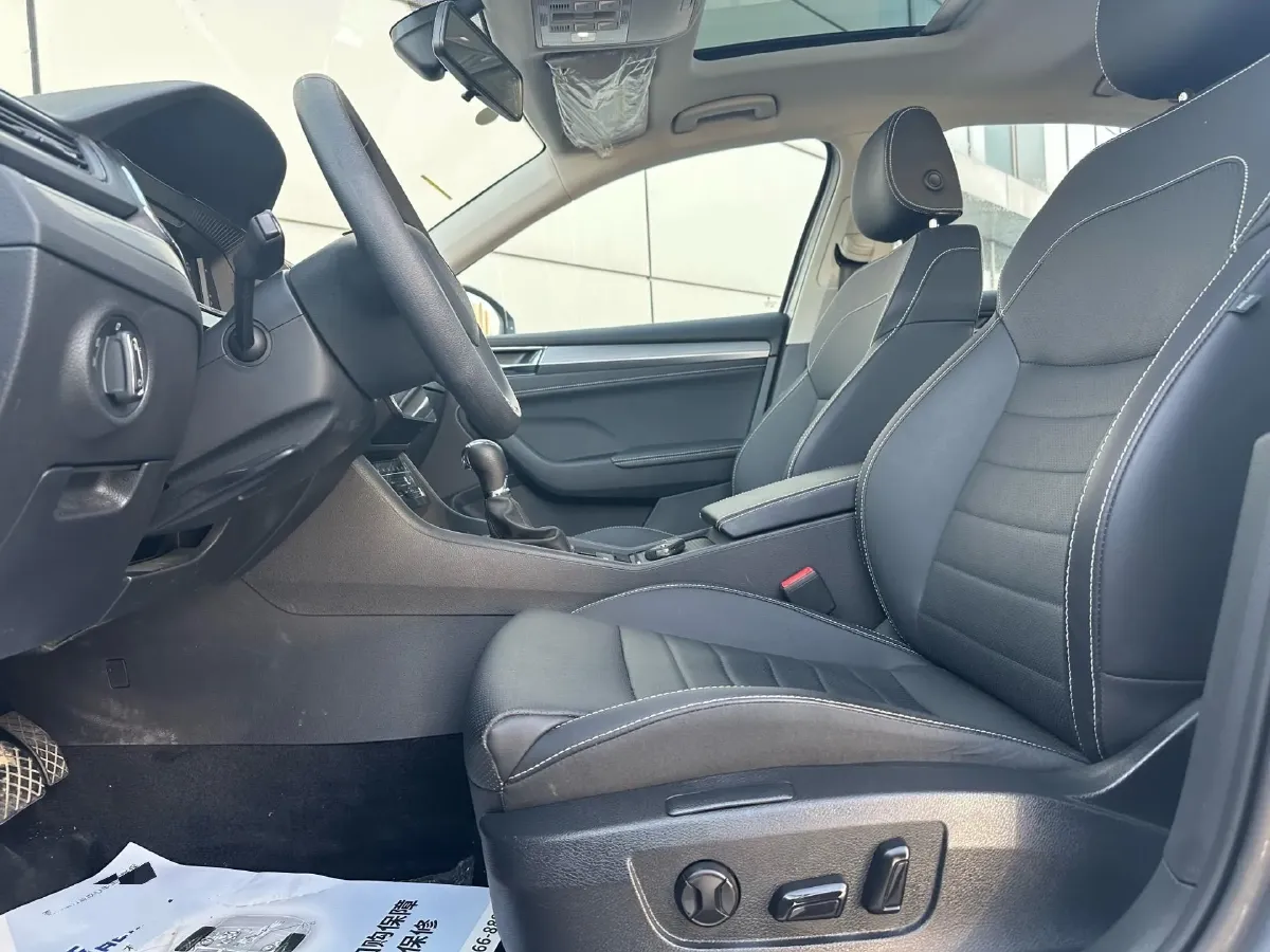2024 Skoda Superb 1.4T 150HP L4 7DCT,autocango,china used car exporter,china ev exporter,chinese used car exporter,chinese used ev exporter