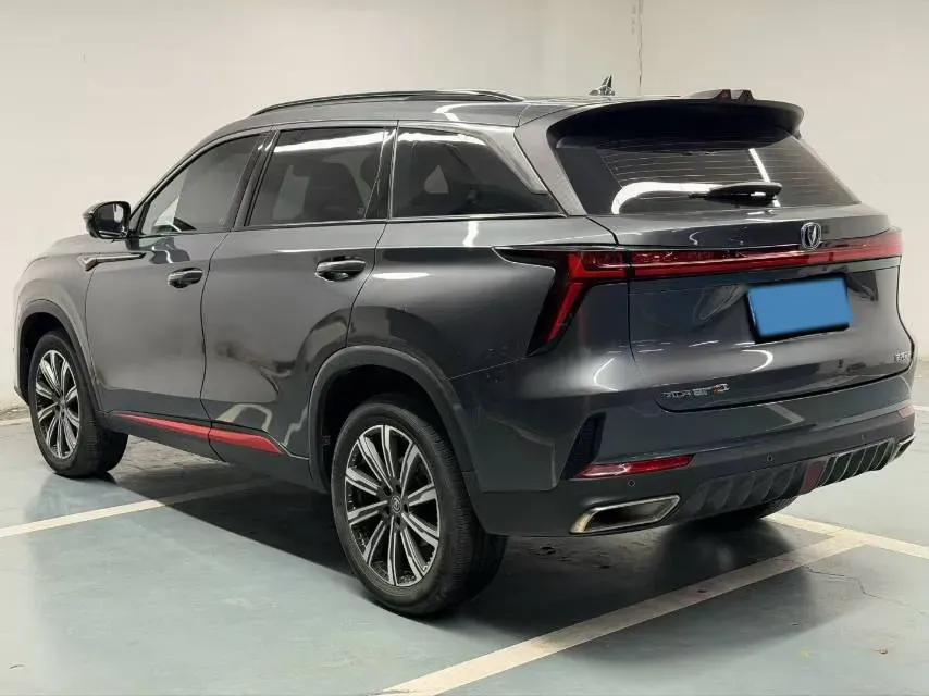 2022 ChangAn CS75 Plus 1.5T 188HP L4 8AT,autocango,china used car exporter,china ev exporter,chinese used car exporter,chinese used ev exporter