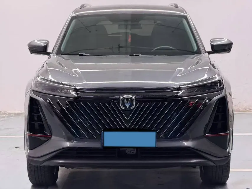 2022 ChangAn CS75 Plus 1.5T 188HP L4 8AT,autocango,china used car exporter,china ev exporter,chinese used car exporter,chinese used ev exporter