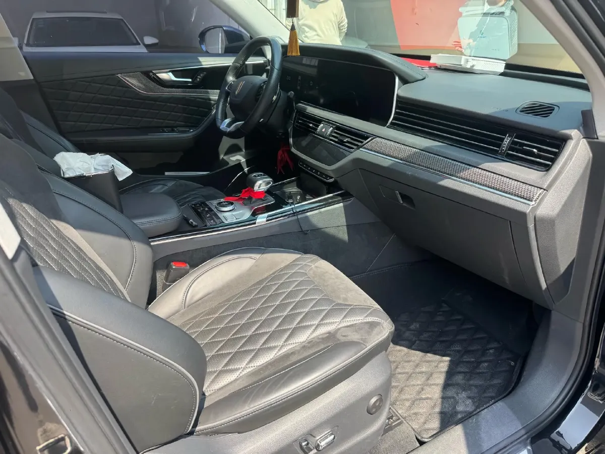 2019 HongQi HS5 2.0T 224HP L4 6AT,autocango,china used car exporter,china ev exporter,chinese used car exporter,chinese used ev exporter