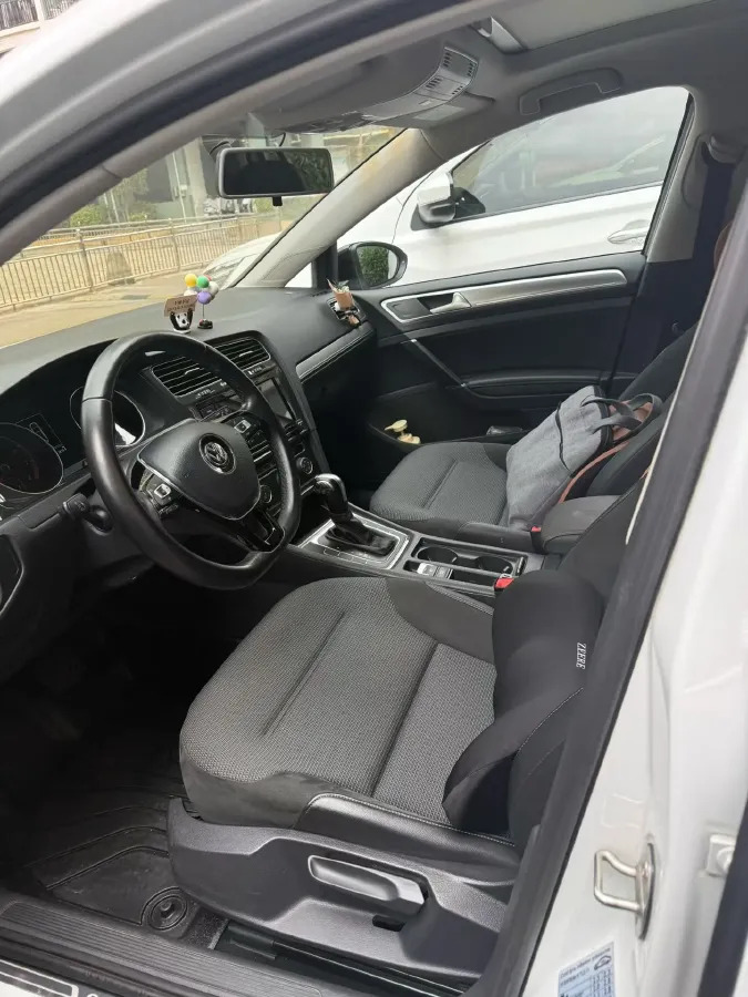 2018 Volkswagen Golf 1.6L 110HP L4 6AT,autocango,china used car exporter,china ev exporter,chinese used car exporter,chinese used ev exporter
