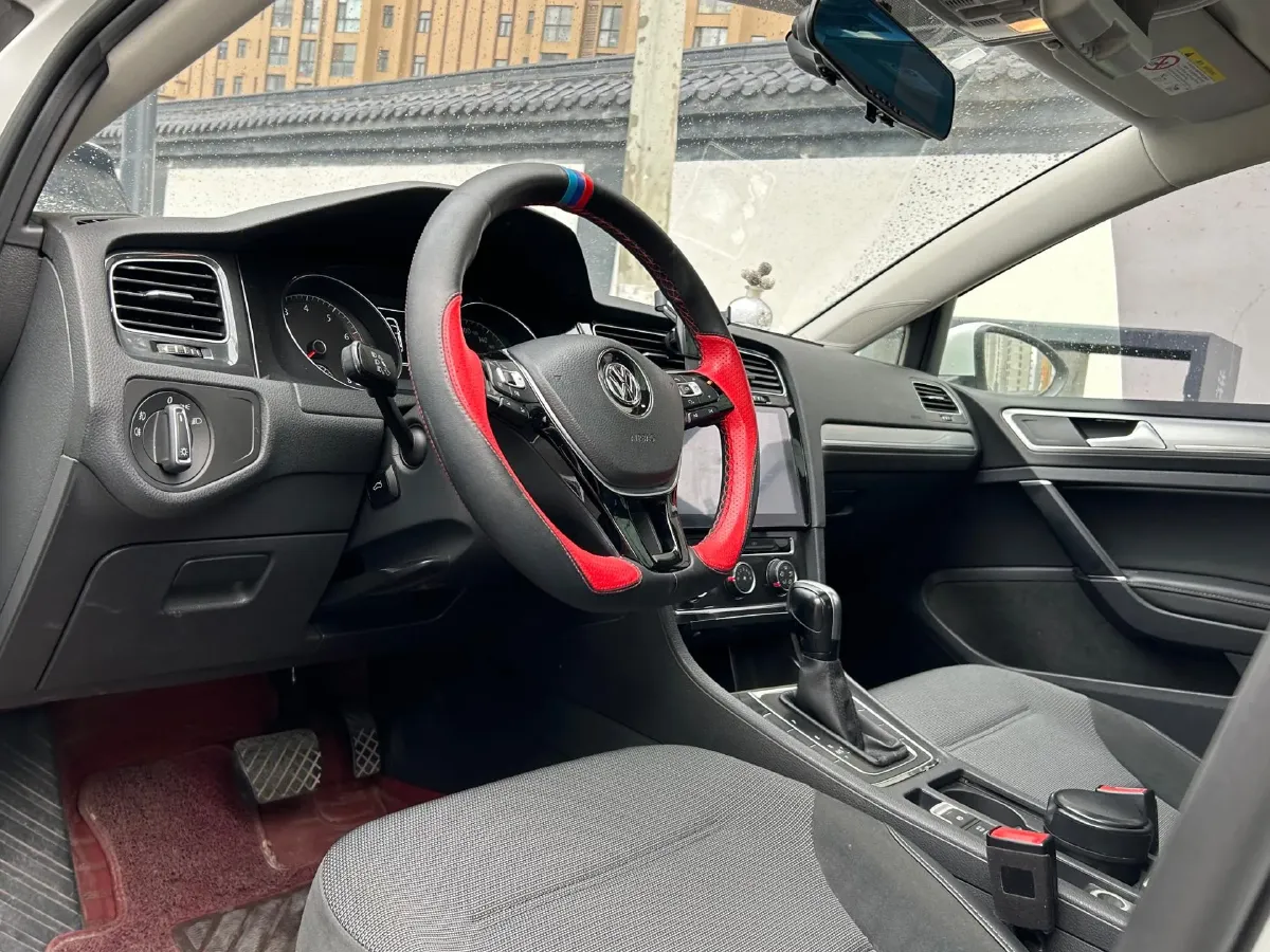 2018 Volkswagen Golf 1.6L 110HP L4 6AT,autocango,china used car exporter,china ev exporter,chinese used car exporter,chinese used ev exporter
