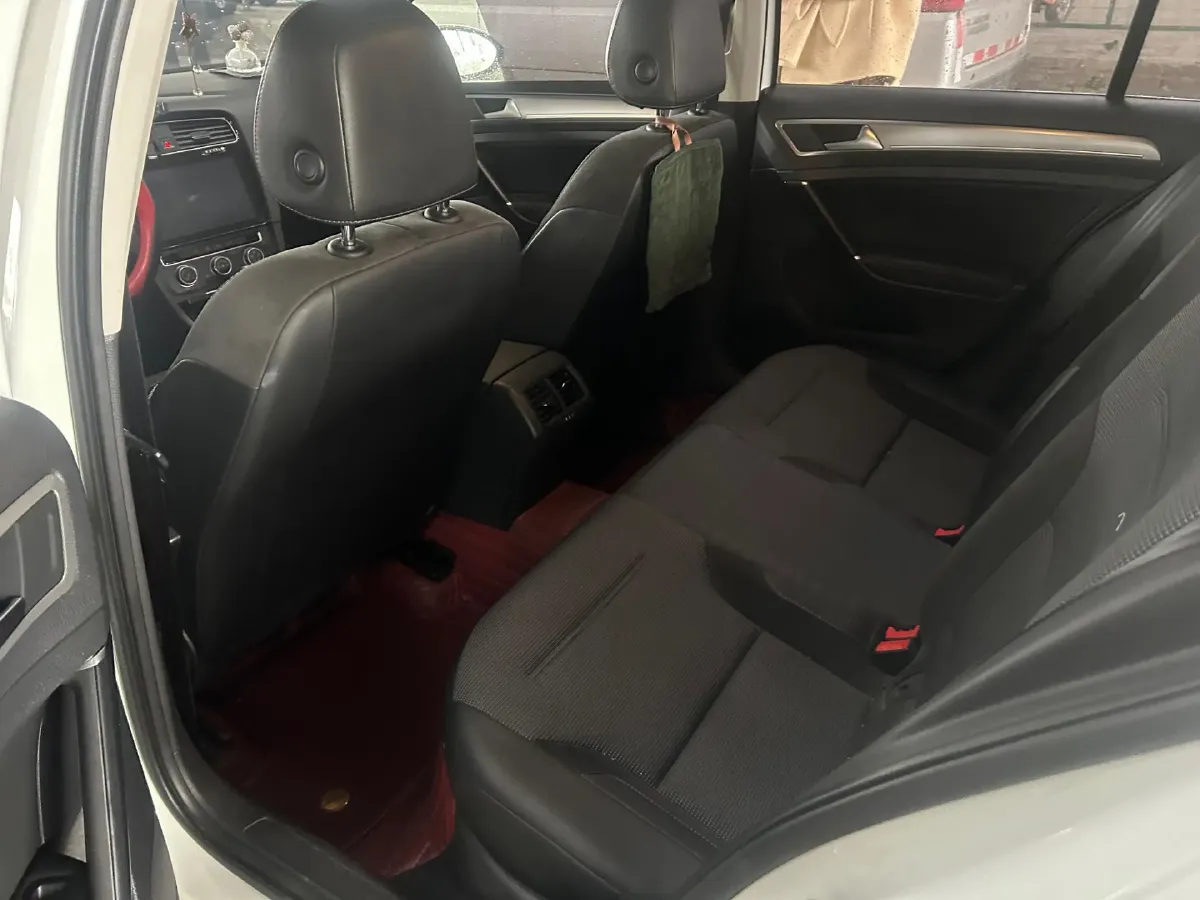 2018 Volkswagen Golf 1.6L 110HP L4 6AT,autocango,china used car exporter,china ev exporter,chinese used car exporter,chinese used ev exporter