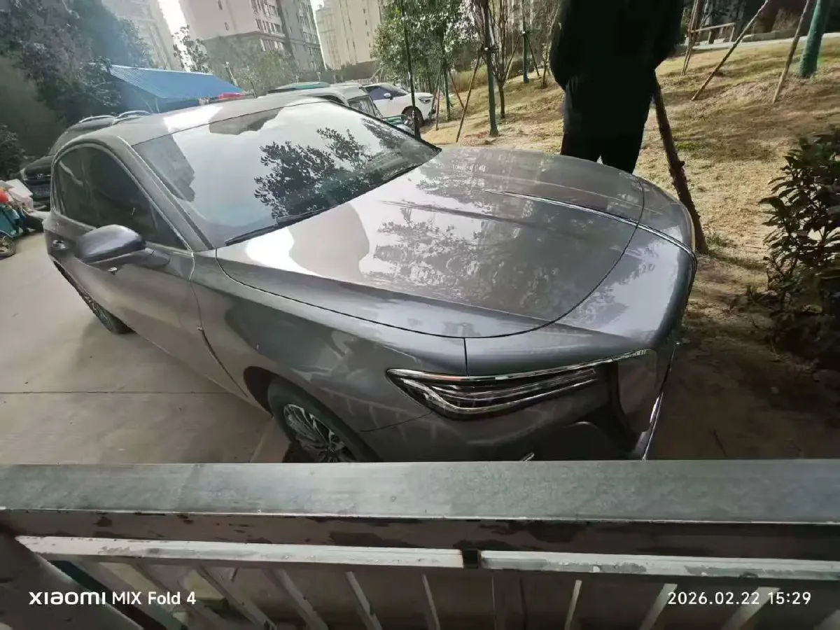 2023 HongQi H5 2.0T 224HP L4 8AT,autocango,china used car exporter,china ev exporter,chinese used car exporter,chinese used ev exporter