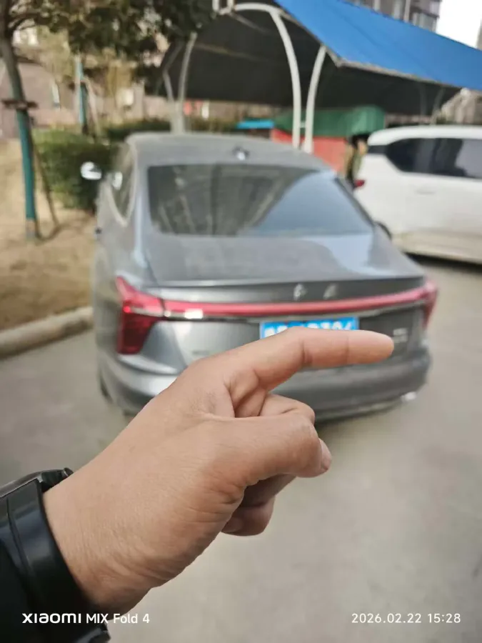 2023 HongQi H5 2.0T 224HP L4 8AT,autocango,china used car exporter,china ev exporter,chinese used car exporter,chinese used ev exporter