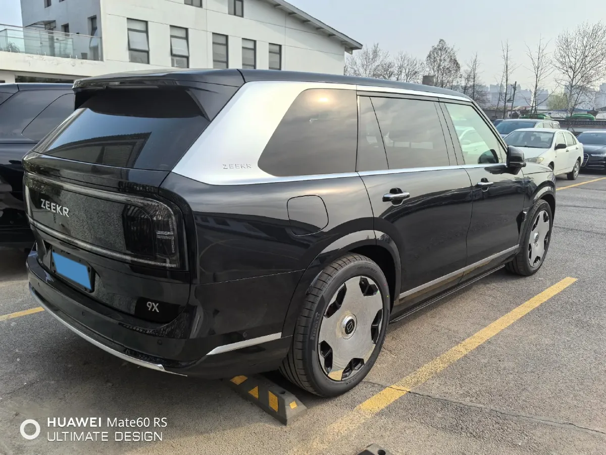 2025 Zeekr 9X 2.0T 279HP L4 1DHT PHEV,autocango,china used car exporter,china ev exporter,chinese used car exporter,chinese used ev exporter