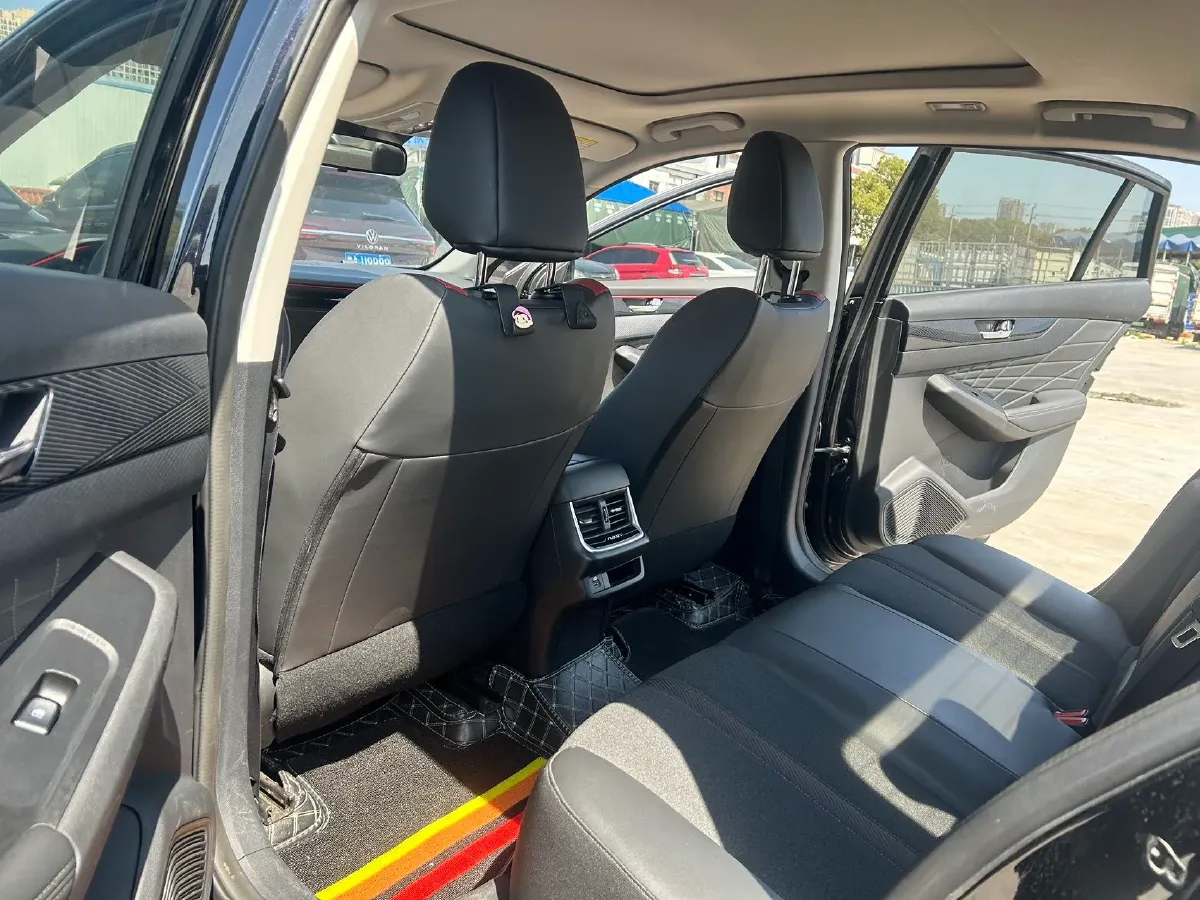 2024 DongFeng Aeolus YiXuan MAX 1.5T 197HP L4 7DCT,autocango,china used car exporter,china ev exporter,chinese used car exporter,chinese used ev exporter