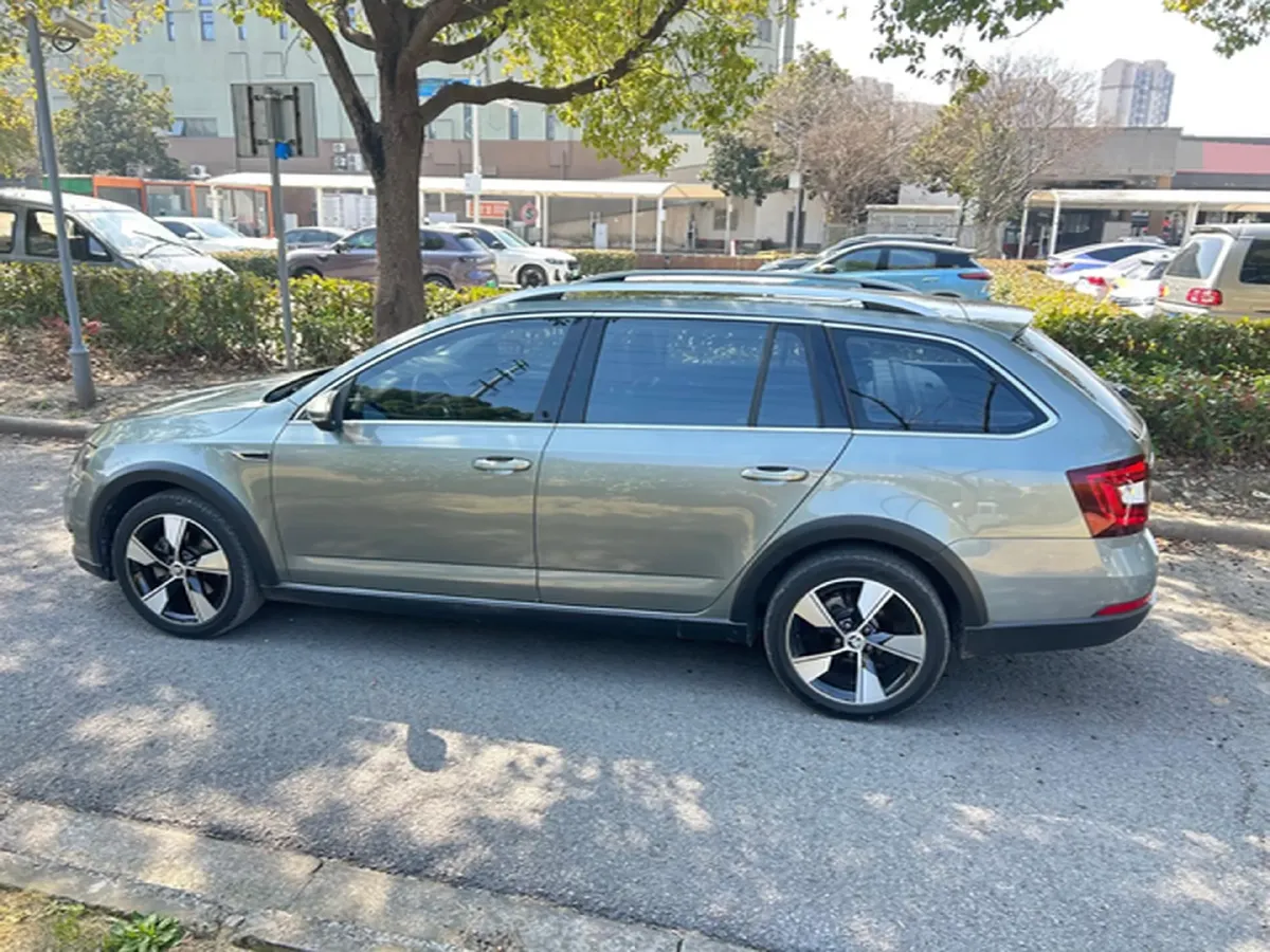 2018 Skoda Octavia 1.4T 150HP L4 7DCT,autocango,china used car exporter,china ev exporter,chinese used car exporter,chinese used ev exporter