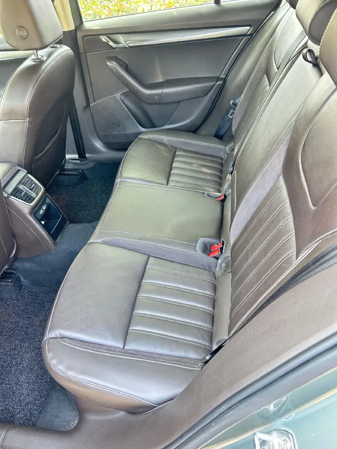 2018 Skoda Octavia 1.4T 150HP L4 7DCT,autocango,china used car exporter,china ev exporter,chinese used car exporter,chinese used ev exporter