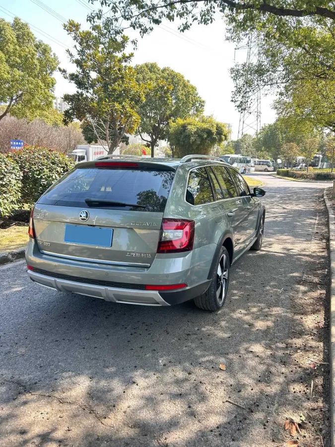 2018 Skoda Octavia 1.4T 150HP L4 7DCT,autocango,china used car exporter,china ev exporter,chinese used car exporter,chinese used ev exporter