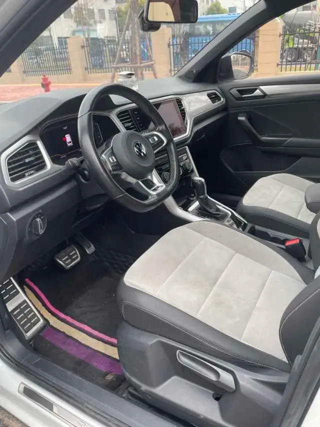 2021 Volkswagen T-Roc 1.4T 150HP L4 7DCT,autocango,china used car exporter,china ev exporter,chinese used car exporter,chinese used ev exporter