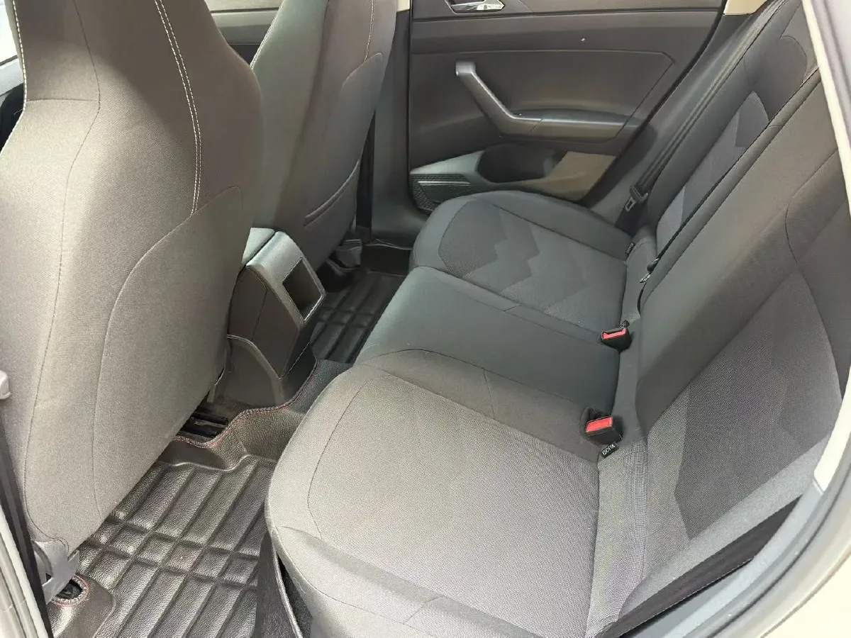 2019 Volkswagen Polo 1.5L 113HP L4 6AT,autocango,china used car exporter,china ev exporter,chinese used car exporter,chinese used ev exporter