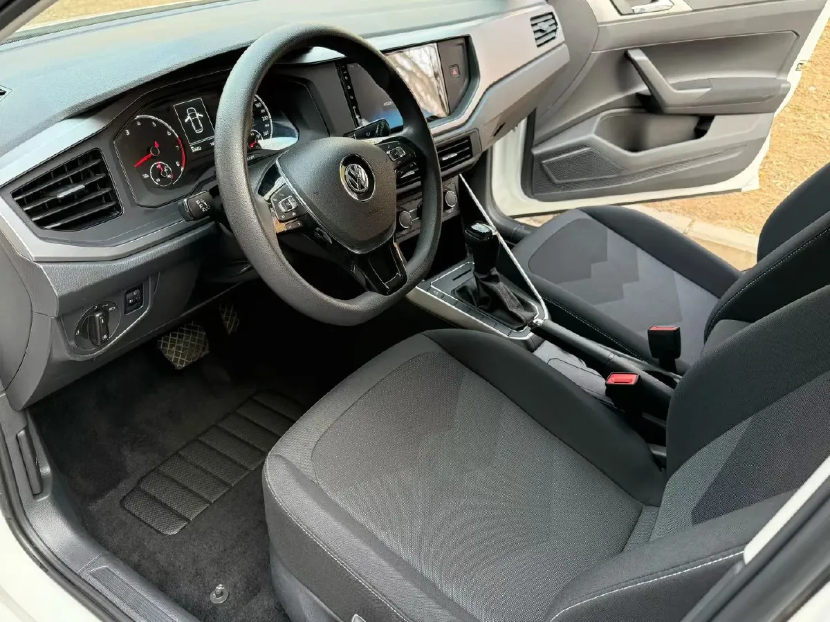 2019 Volkswagen Polo 1.5L 113HP L4 6AT,autocango,china used car exporter,china ev exporter,chinese used car exporter,chinese used ev exporter