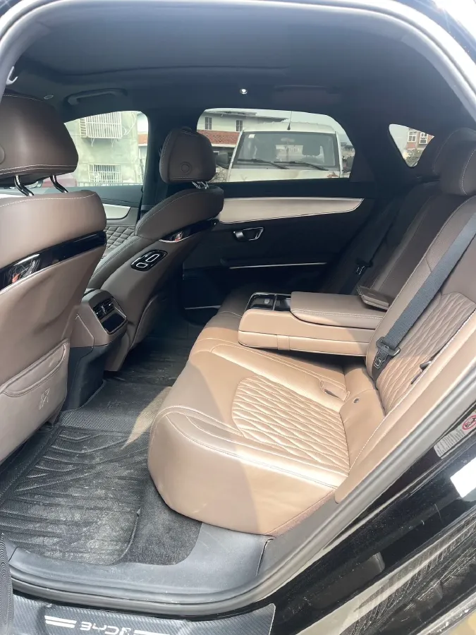 2024 BYD Han BEV 60.48KWH,autocango,china used car exporter,china ev exporter,chinese used car exporter,chinese used ev exporter