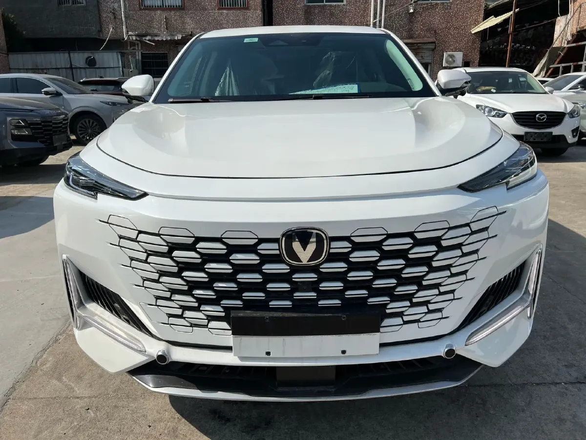 2023 ChangAn UNI-K 2.0T 233HP L4 8AT,autocango,china used car exporter,china ev exporter,chinese used car exporter,chinese used ev exporter