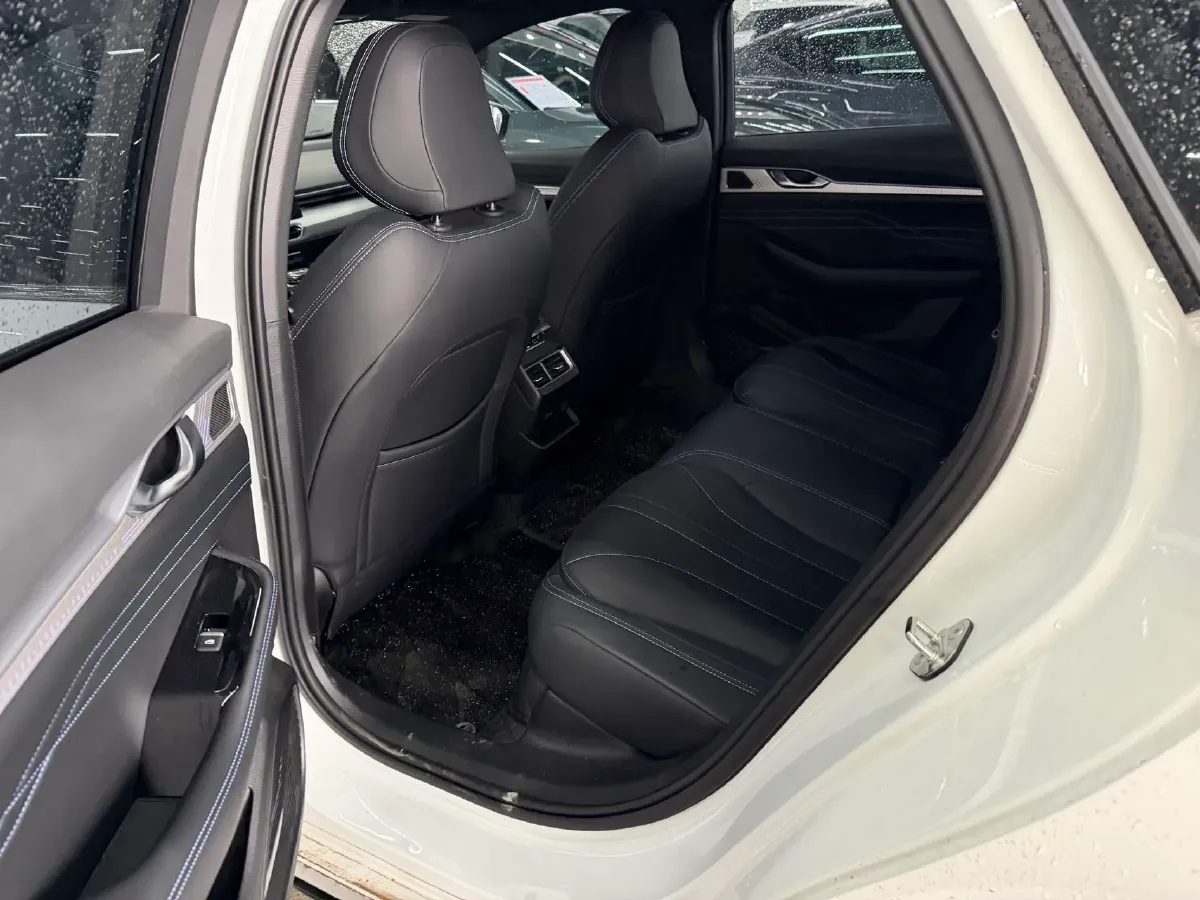 2025 Geely Preface 1.5T 181HP L4 7DCT,autocango,china used car exporter,china ev exporter,chinese used car exporter,chinese used ev exporter