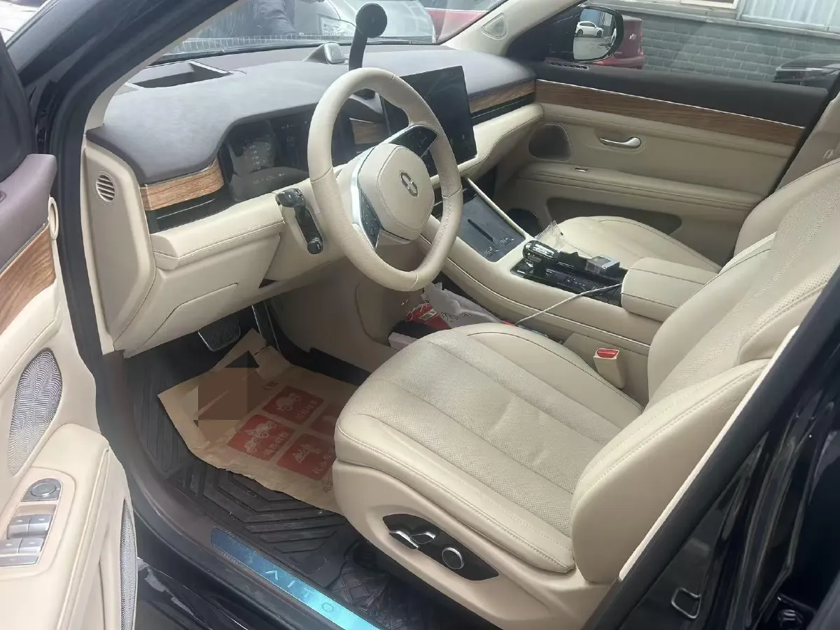 2024 AITO AITO M7 1.5T 152HP L4 REEV 40KWH,autocango,china used car exporter,china ev exporter,chinese used car exporter,chinese used ev exporter