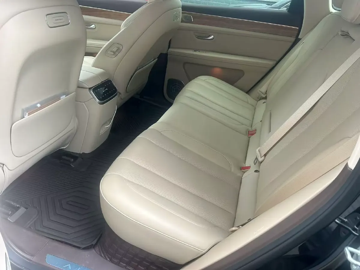 2024 AITO AITO M7 1.5T 152HP L4 REEV 40KWH,autocango,china used car exporter,china ev exporter,chinese used car exporter,chinese used ev exporter