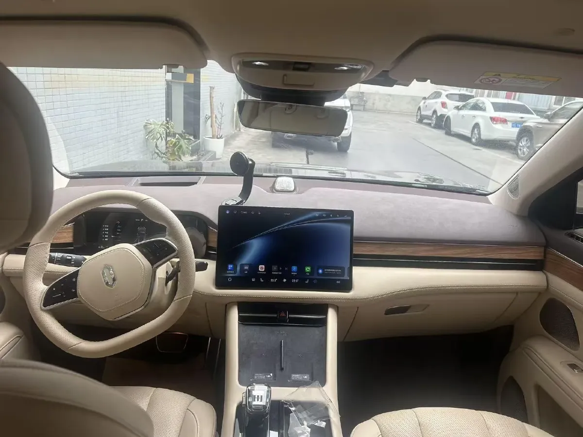 2024 AITO AITO M7 1.5T 152HP L4 REEV 40KWH,autocango,china used car exporter,china ev exporter,chinese used car exporter,chinese used ev exporter