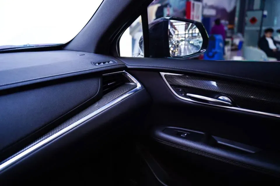 2022 Cadillac XT5 2.0T 237HP L4 9AT,autocango,china used car exporter,china ev exporter,chinese used car exporter,chinese used ev exporter