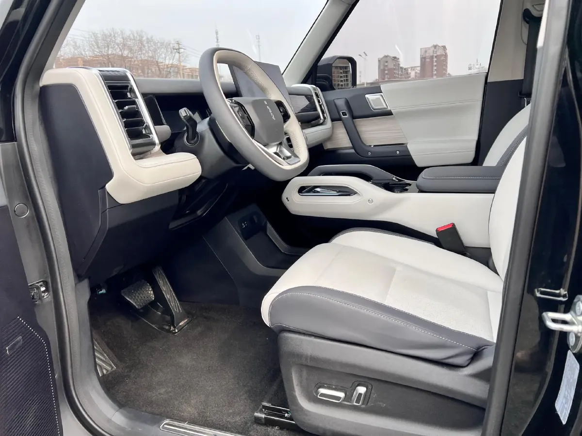 2024 JMC DaDao 2.3T 245HP L4 8AT,autocango,china used car exporter,china ev exporter,chinese used car exporter,chinese used ev exporter