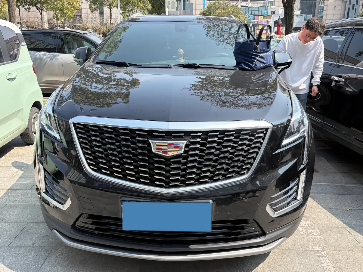 2021 Cadillac XT5 2.0T 237HP L4 9AT,autocango,china used car exporter,china ev exporter,chinese used car exporter,chinese used ev exporter