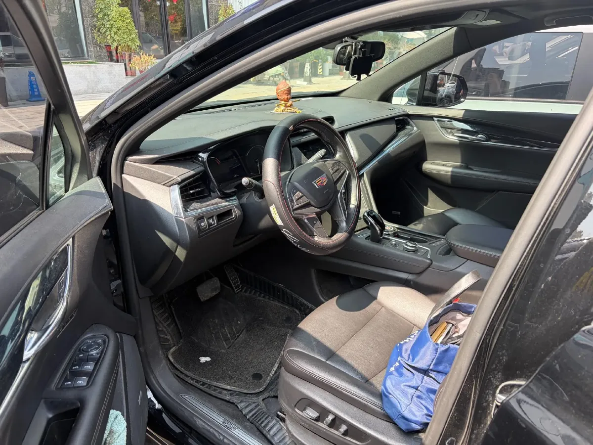 2021 Cadillac XT5 2.0T 237HP L4 9AT,autocango,china used car exporter,china ev exporter,chinese used car exporter,chinese used ev exporter