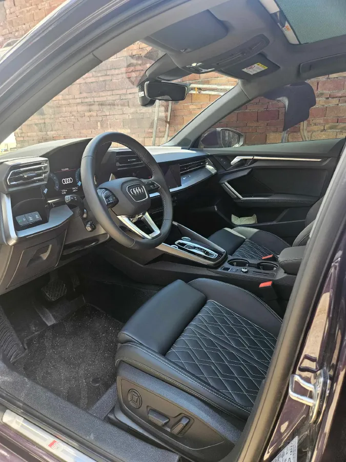 2025 Audi A3 1.5T 160HP L4 7DCT,autocango,china used car exporter,china ev exporter,chinese used car exporter,chinese used ev exporter