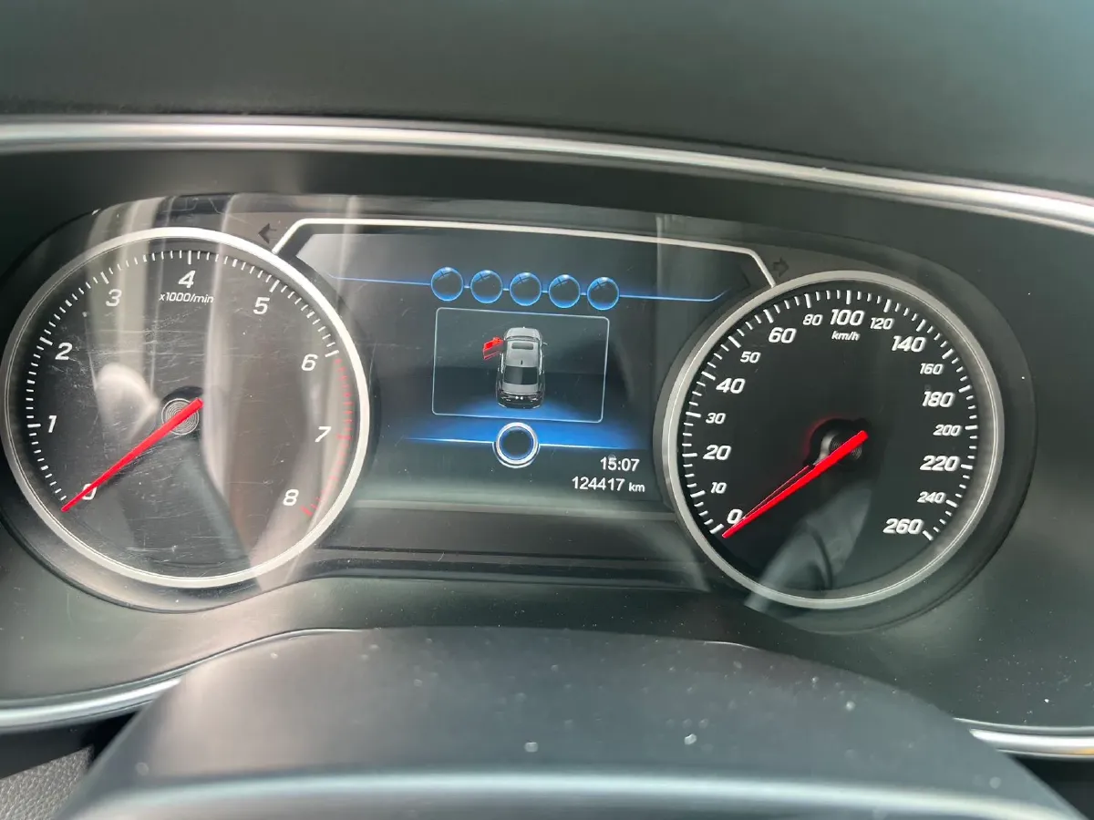 2018 HongQi H5 1.8T 186HP L4 6AT,autocango,china used car exporter,china ev exporter,chinese used car exporter,chinese used ev exporter