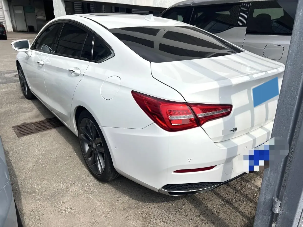 2018 HongQi H5 1.8T 186HP L4 6AT,autocango,china used car exporter,china ev exporter,chinese used car exporter,chinese used ev exporter