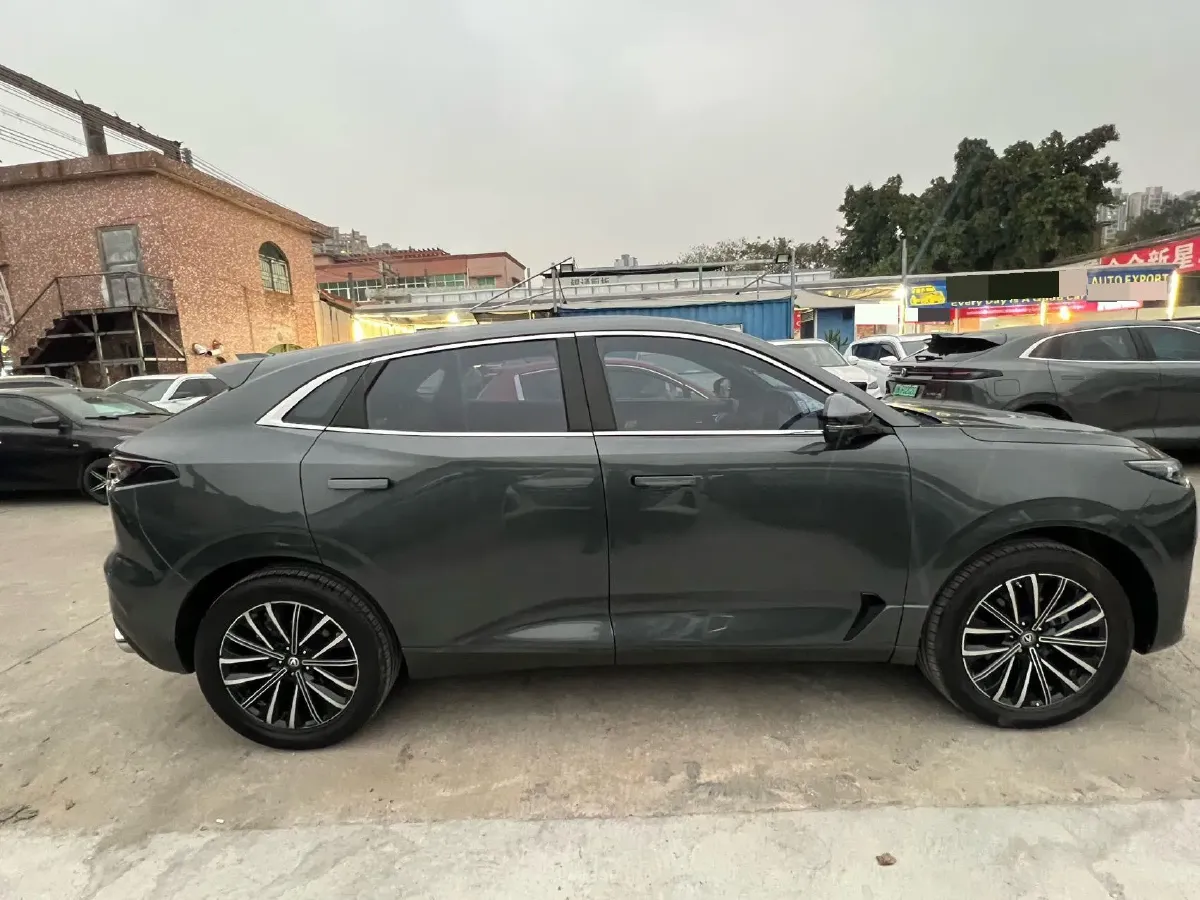 2023 ChangAn UNI-K 2.0T 233HP L4 8AT,autocango,china used car exporter,china ev exporter,chinese used car exporter,chinese used ev exporter