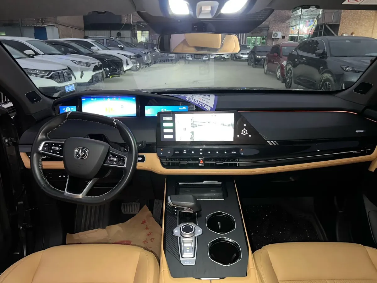 2023 ChangAn UNI-K 2.0T 233HP L4 8AT,autocango,china used car exporter,china ev exporter,chinese used car exporter,chinese used ev exporter