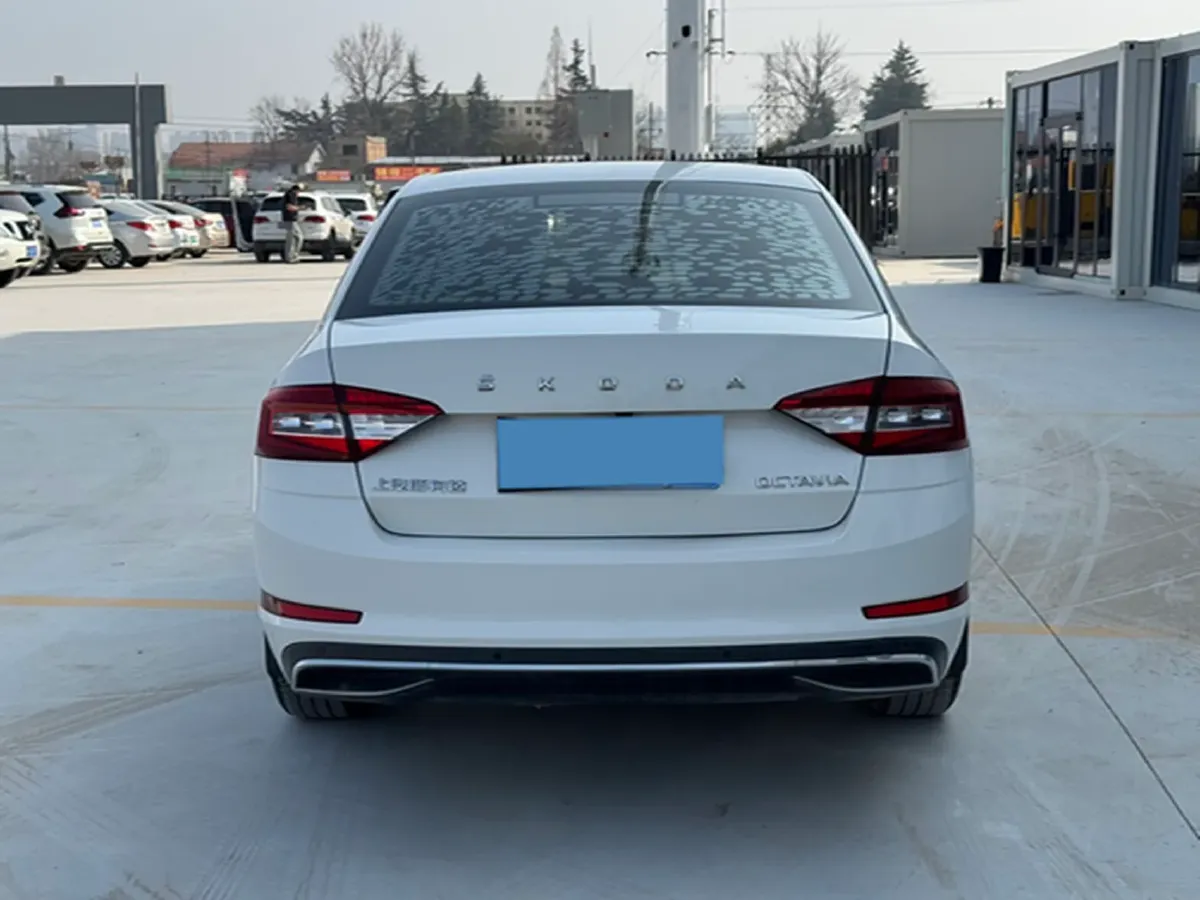 2020 Skoda Octavia 1.5L 113HP L4 6AT,autocango,china used car exporter,china ev exporter,chinese used car exporter,chinese used ev exporter