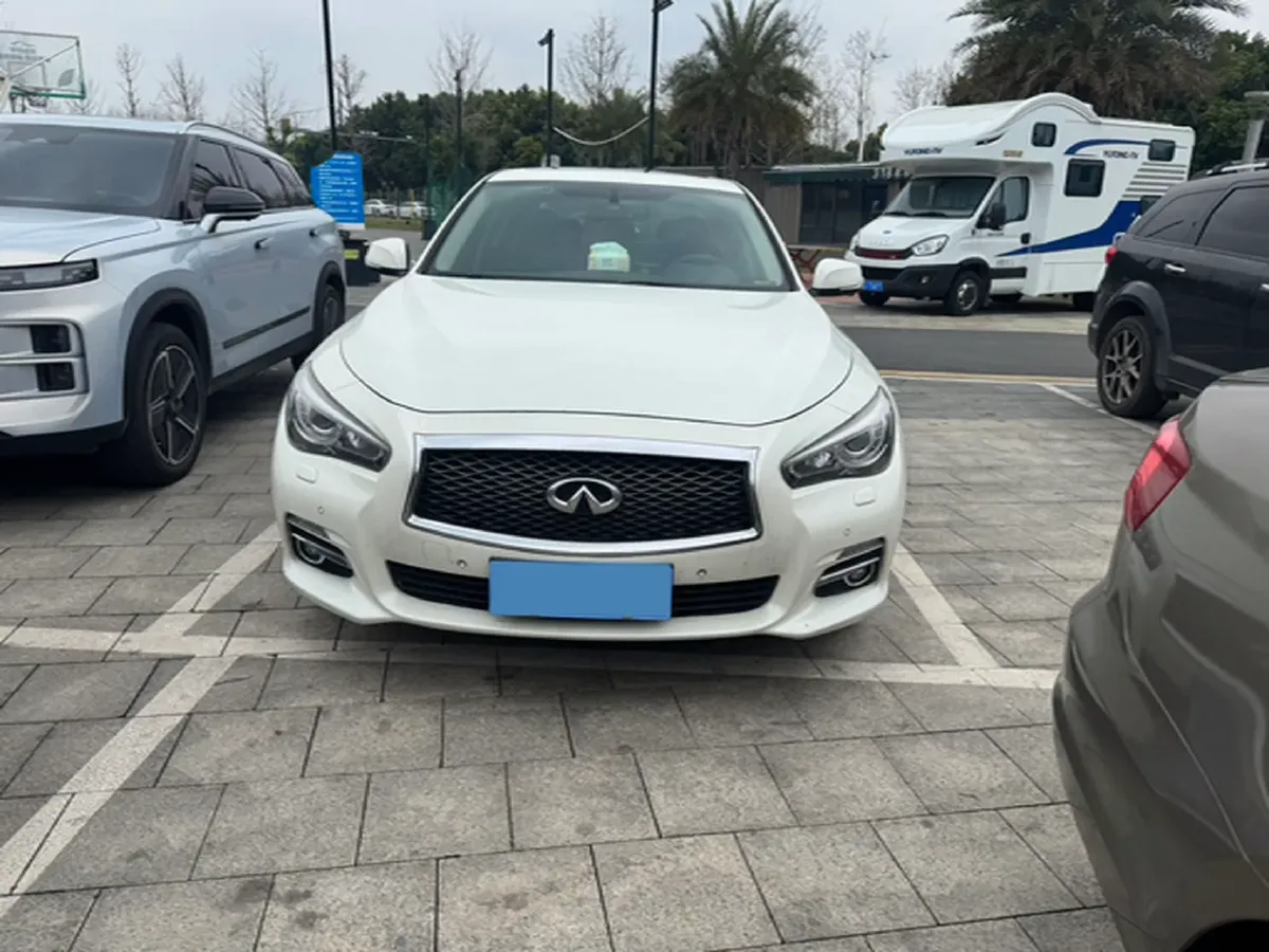 2016 Infiniti Q50L 2.0T 211HP L4 7AT,autocango,china used car exporter,china ev exporter,chinese used car exporter,chinese used ev exporter