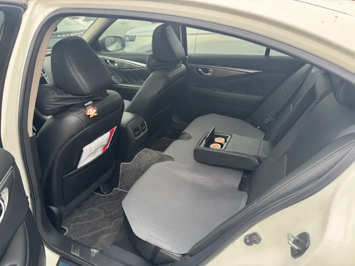 2016 Infiniti Q50L 2.0T 211HP L4 7AT,autocango,china used car exporter,china ev exporter,chinese used car exporter,chinese used ev exporter