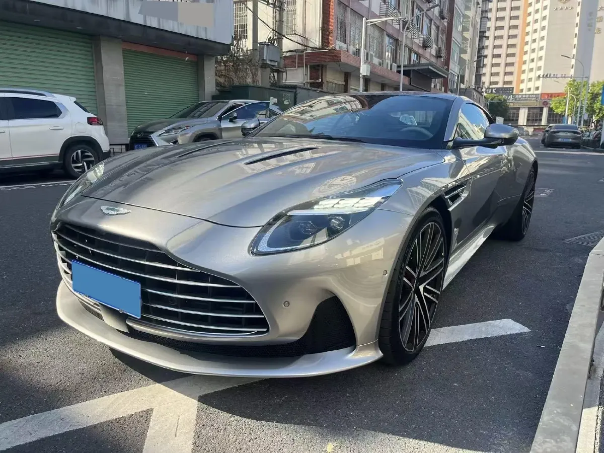 2025 Aston Martin DB12 4.0T 680HP V8 8AT,autocango,china used car exporter,china ev exporter,chinese used car exporter,chinese used ev exporter