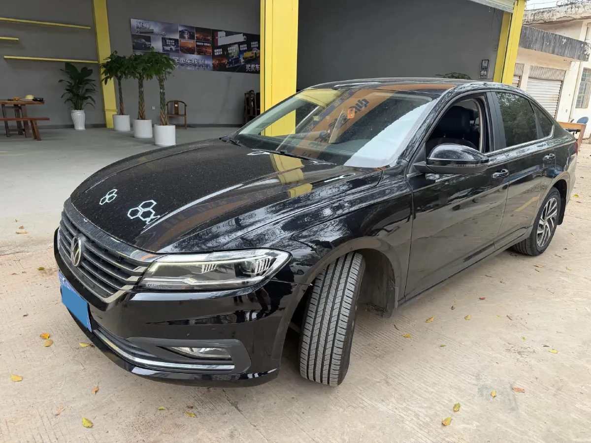 2022 Volkswagen T-Roc 1.4T 150HP L4 7DCT,autocango,china used car exporter,china ev exporter,chinese used car exporter,chinese used ev exporter