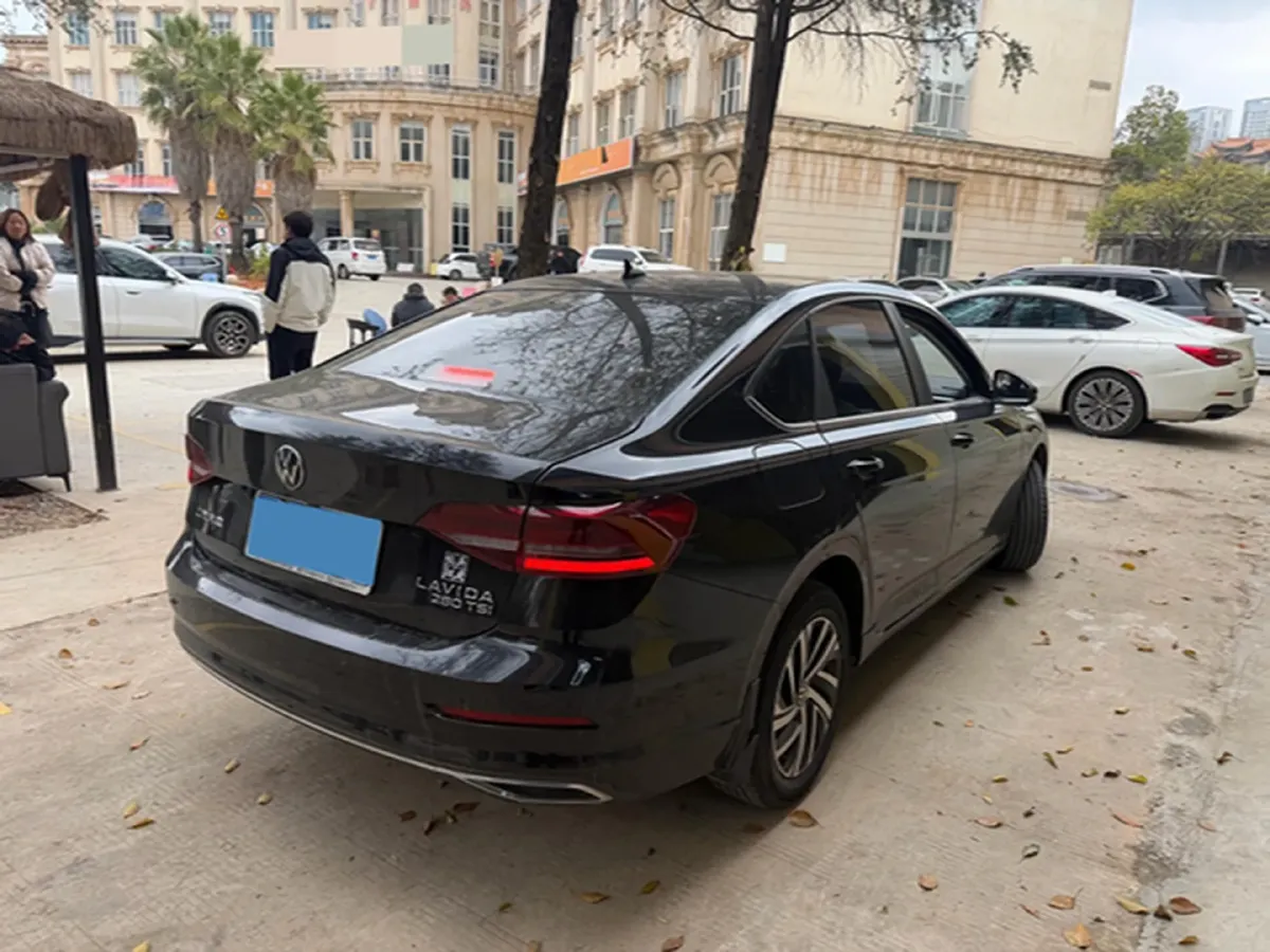 2022 Volkswagen T-Roc 1.4T 150HP L4 7DCT,autocango,china used car exporter,china ev exporter,chinese used car exporter,chinese used ev exporter